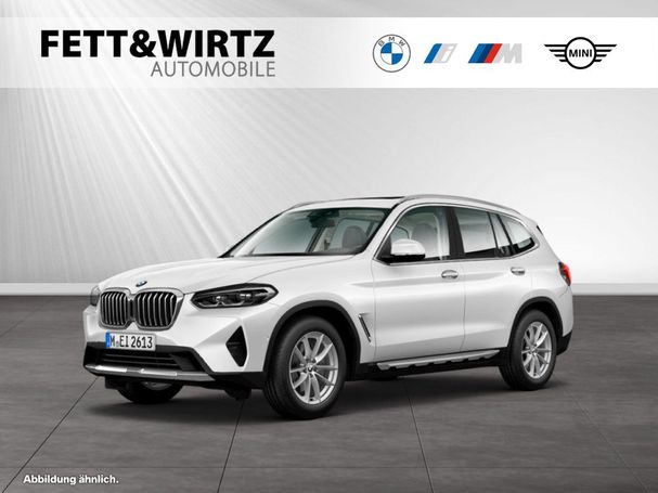 BMW X3 xDrive20i 135 kW image number 1