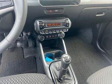 Car image 12