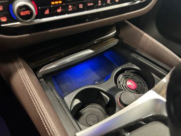 Car image 33