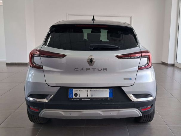 Renault Captur E-Tech Hybrid 145 105 kW image number 4