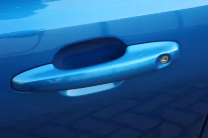 Car image 44