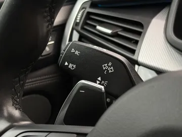 Car image 36