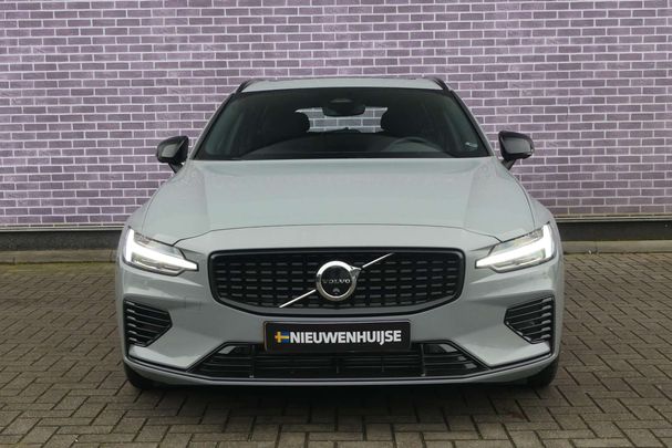 Volvo V60 T6 Recharge AWD Plus 257 kW image number 2