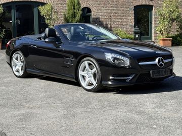Car image 30