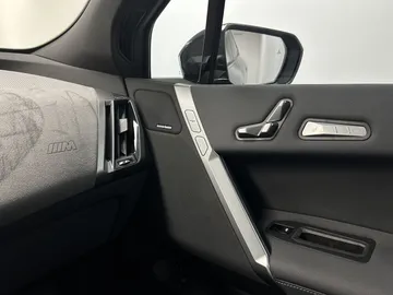Car image 41