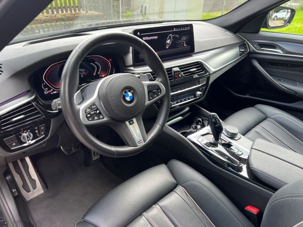 BMW 540d Touring M Sport xDrive 250 kW image number 5