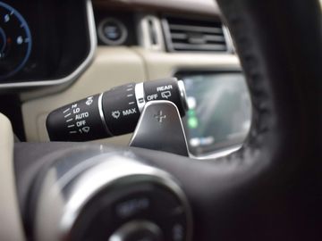 Car image 36