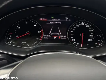 Car image 35