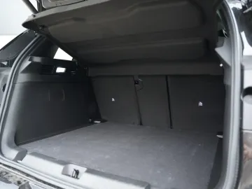 Car image 36