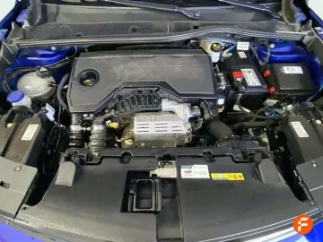 Car image 25
