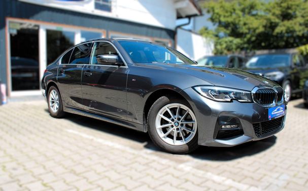 BMW 320i 135 kW image number 3