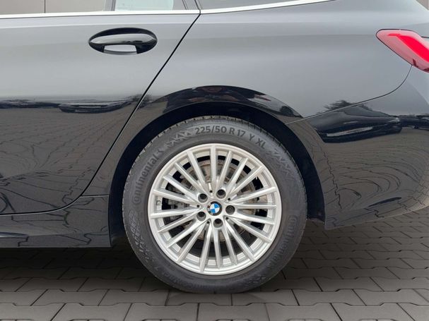 BMW 320d Touring xDrive Sport Line 140 kW image number 36