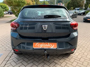 Car image 24