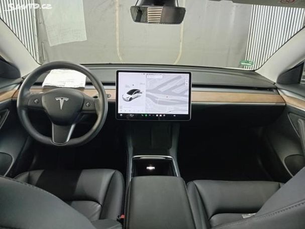 Tesla Model 3 Plus 208 kW image number 5