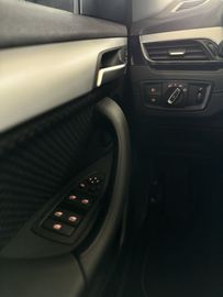 Car image 39