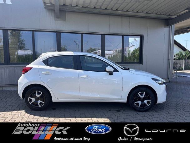 Mazda 2 90 Center-Line 66 kW image number 2