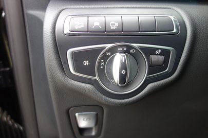 Car image 36