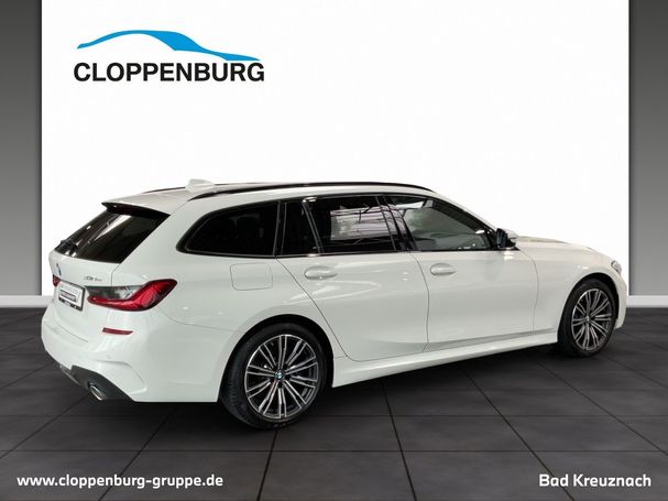 BMW 330 Touring e M Sport xDrive 215 kW image number 2