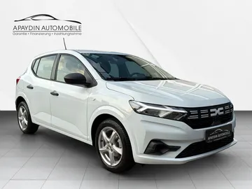 Car image 3