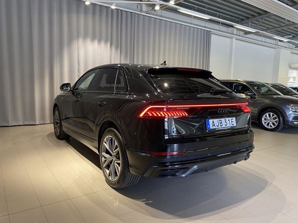 Audi Q8 60 TFSIe quattro S-line 344 kW image number 6