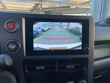 Car image 27