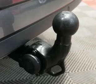 Car image 35
