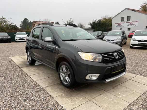 Dacia Sandero Stepway Prestige 66 kW image number 2