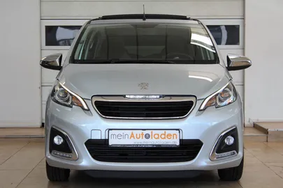 Car image 3