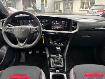 Car image 11