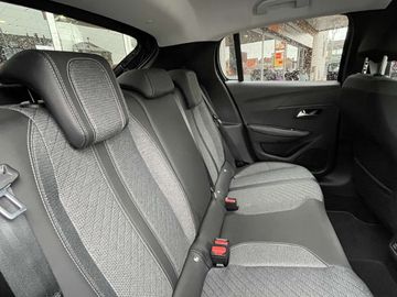 Car image 37