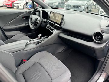 Car image 10