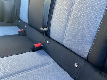 Car image 33