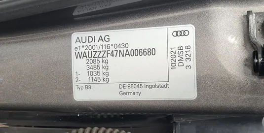 Car image 23