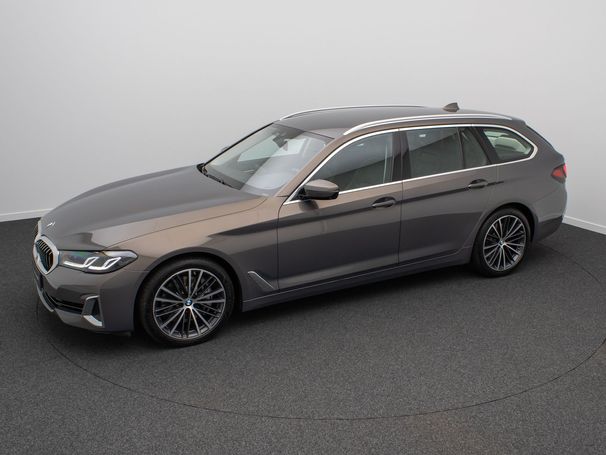 BMW 540d Touring Luxury Line xDrive 250 kW image number 15