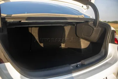 Car image 47
