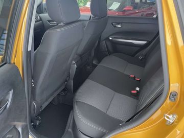 Car image 11