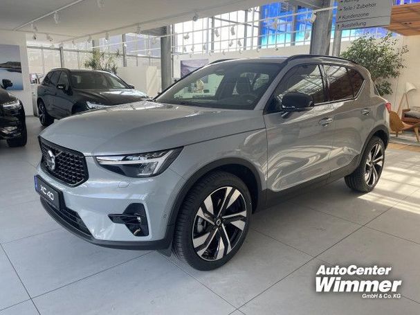 Volvo XC40 B4 Dark DKG Ultimate 145 kW image number 1