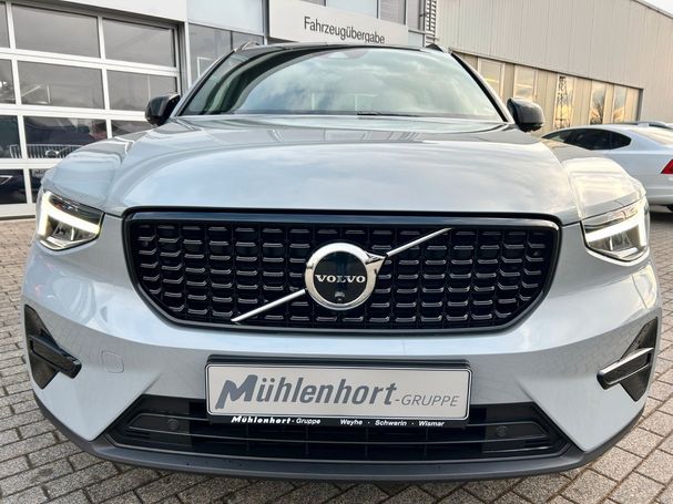 Volvo XC40 T2 Plus Dark 95 kW image number 15