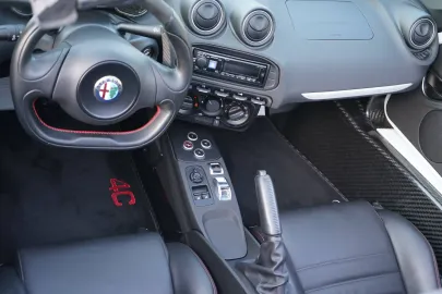 Car image 29