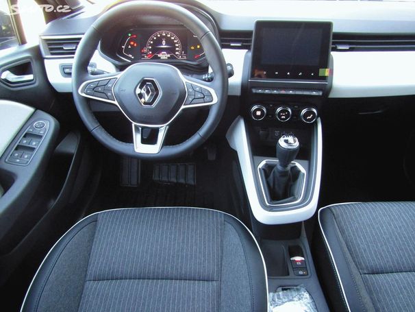 Renault Clio TCe 90 66 kW image number 7