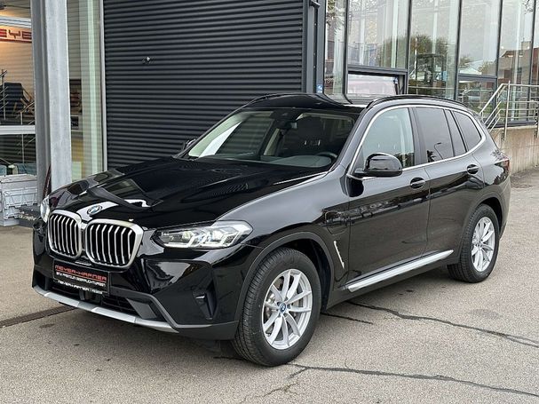 BMW X3 xDrive30e 215 kW image number 2