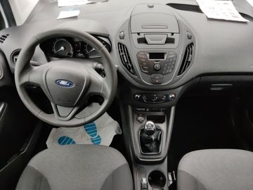 Car image 14