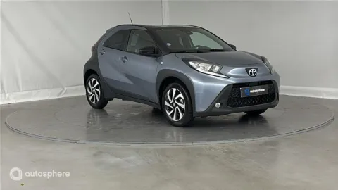 Car image 2