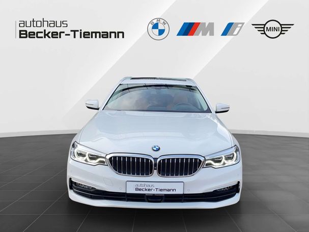 BMW 530d Touring 195 kW image number 2