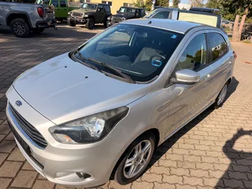 Car image 30