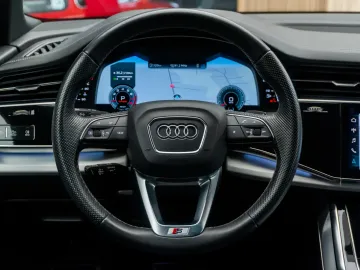 Car image 40