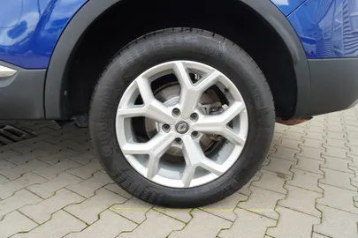 Car image 33