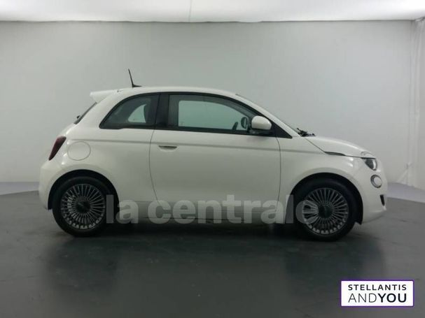 Fiat 500 e 88 kW image number 16