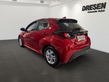 Car image 4