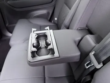 Car image 49